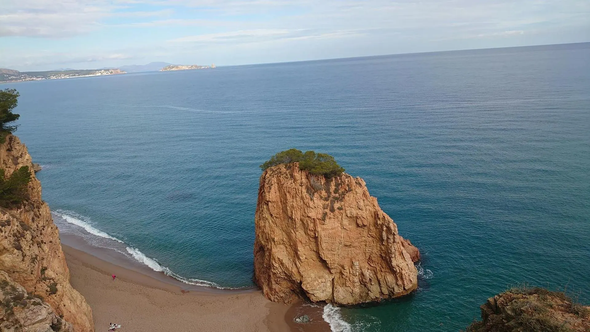 Sa Riera Begur, 200 M Walk To Sa Riera Beach Apartment